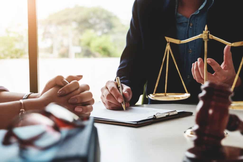 Court Applications vs. Mediation: A Less Stressful Path with EH Mediation Bolton